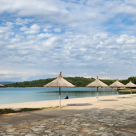 Apartment Seasalt Tisno