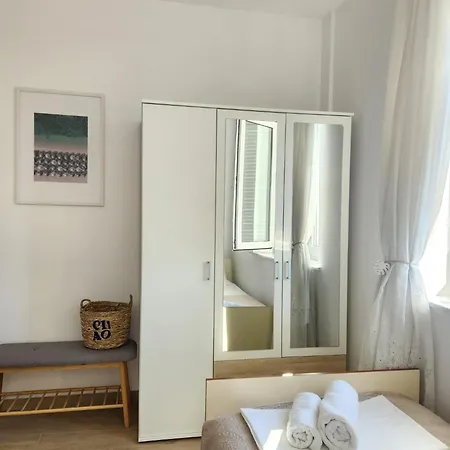 Seasalt Apartman Tisno