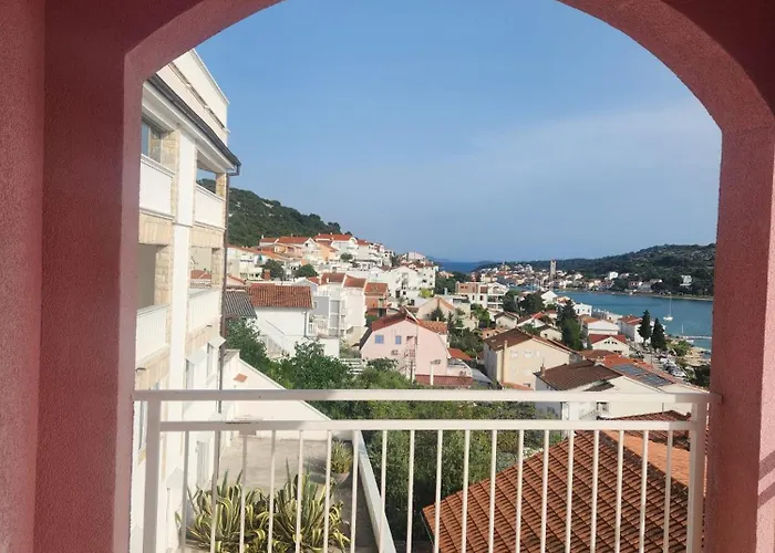 Seasalt Appartement Tisno