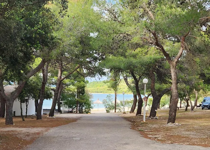 Seasalt Appartement Tisno